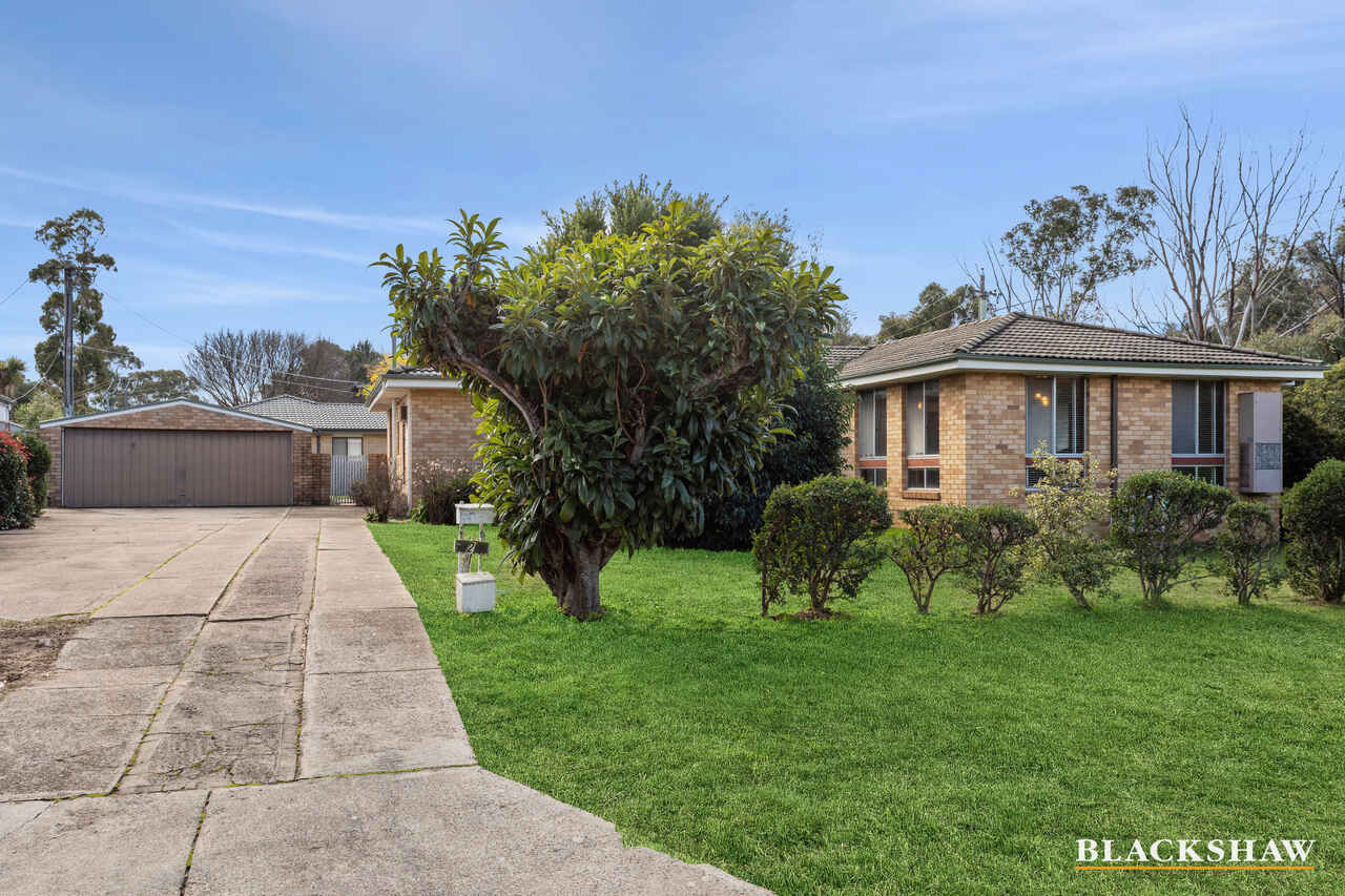 2 Dolling Crescent Flynn