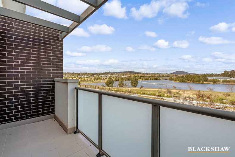30/41 Pearlman Street Coombs