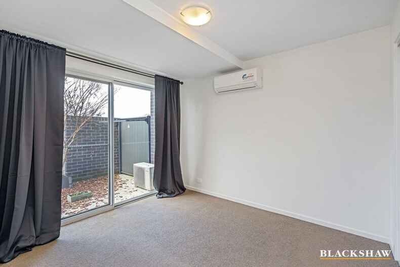 30/41 Pearlman Street Coombs