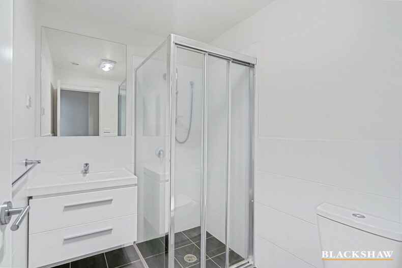 30/41 Pearlman Street Coombs