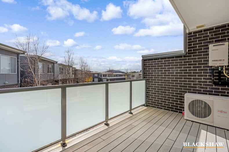 30/41 Pearlman Street Coombs