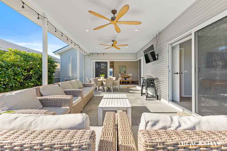 13 Bagarin Avenue Tomakin