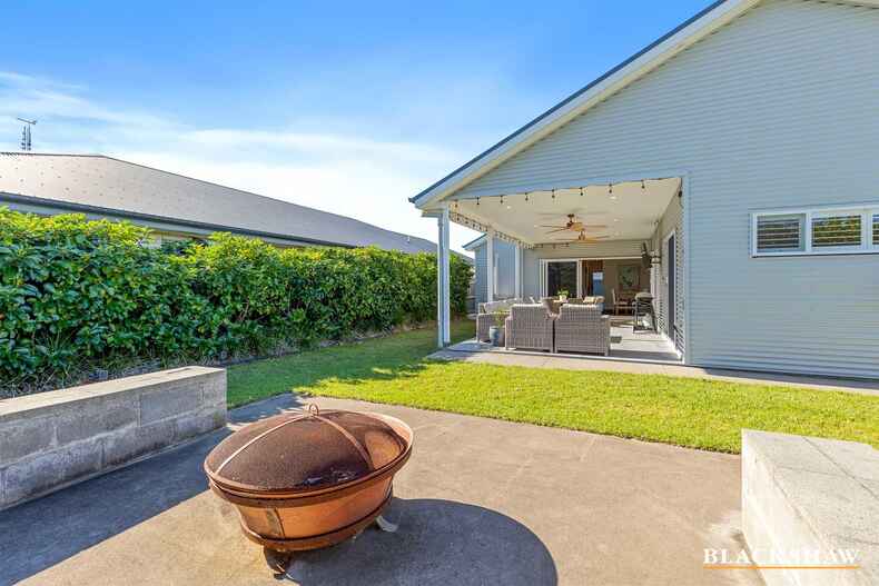 13 Bagarin Avenue Tomakin