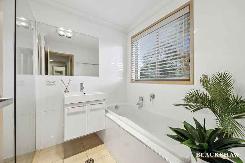 7 Jacaranda Drive Jerrabomberra