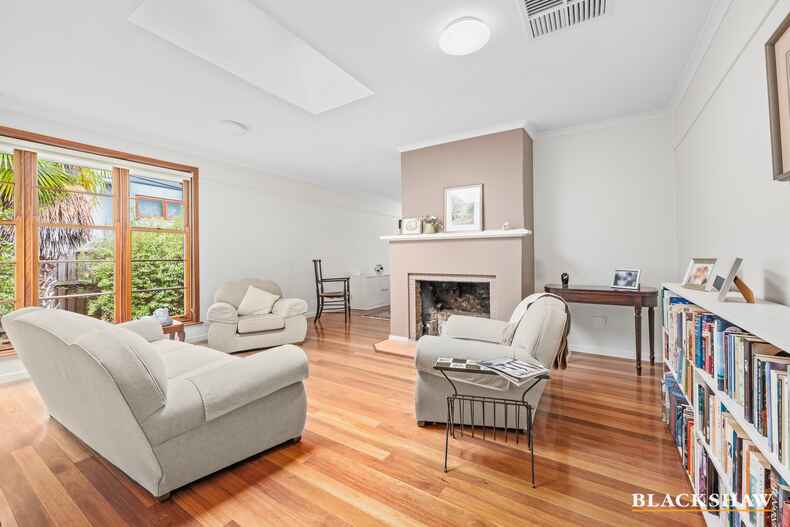 38 Carrington Street Deakin