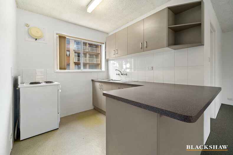 1/102 Henderson Road Queanbeyan
