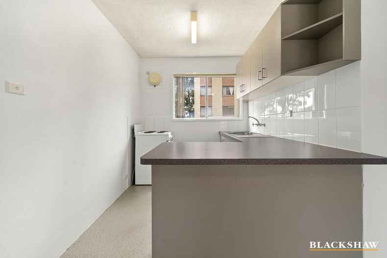 1/102 Henderson Road Queanbeyan