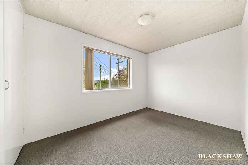 1/102 Henderson Road Queanbeyan