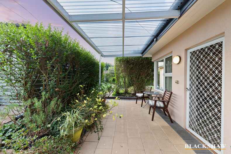 120 Schlich Street Yarralumla