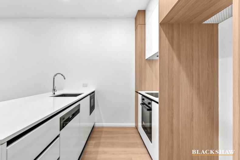 129/19 Captain Cook Crescent Griffith