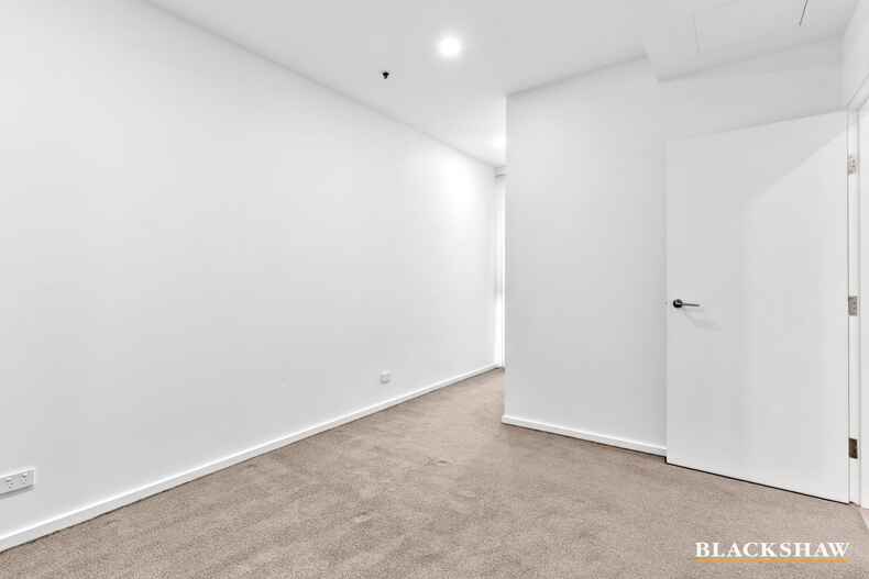 129/19 Captain Cook Crescent Griffith
