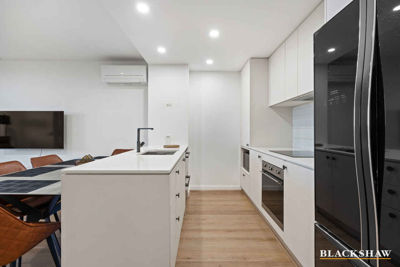 2113/2 Grazier Lane Belconnen