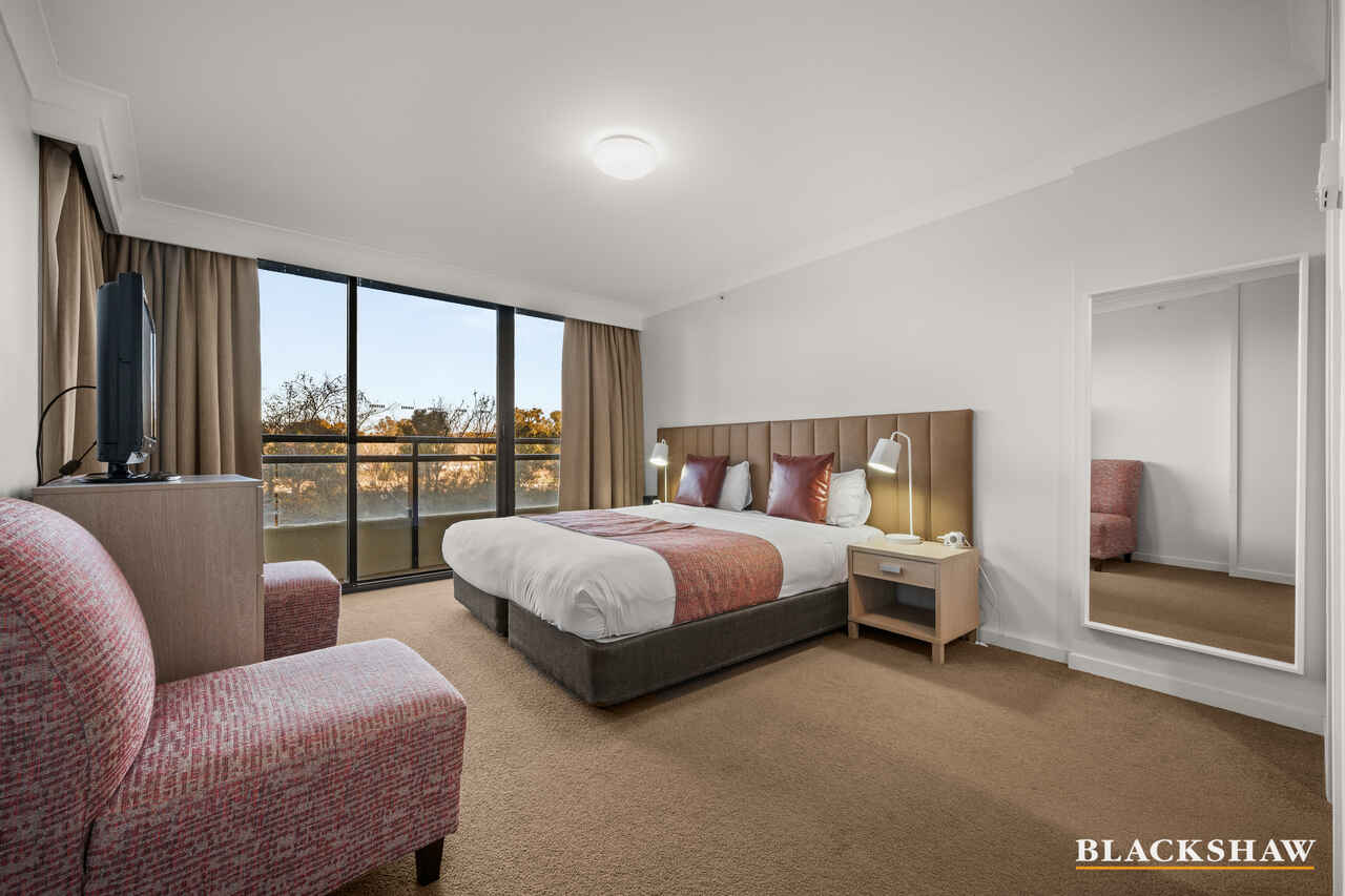 207/2 Marcus Clarke Street City