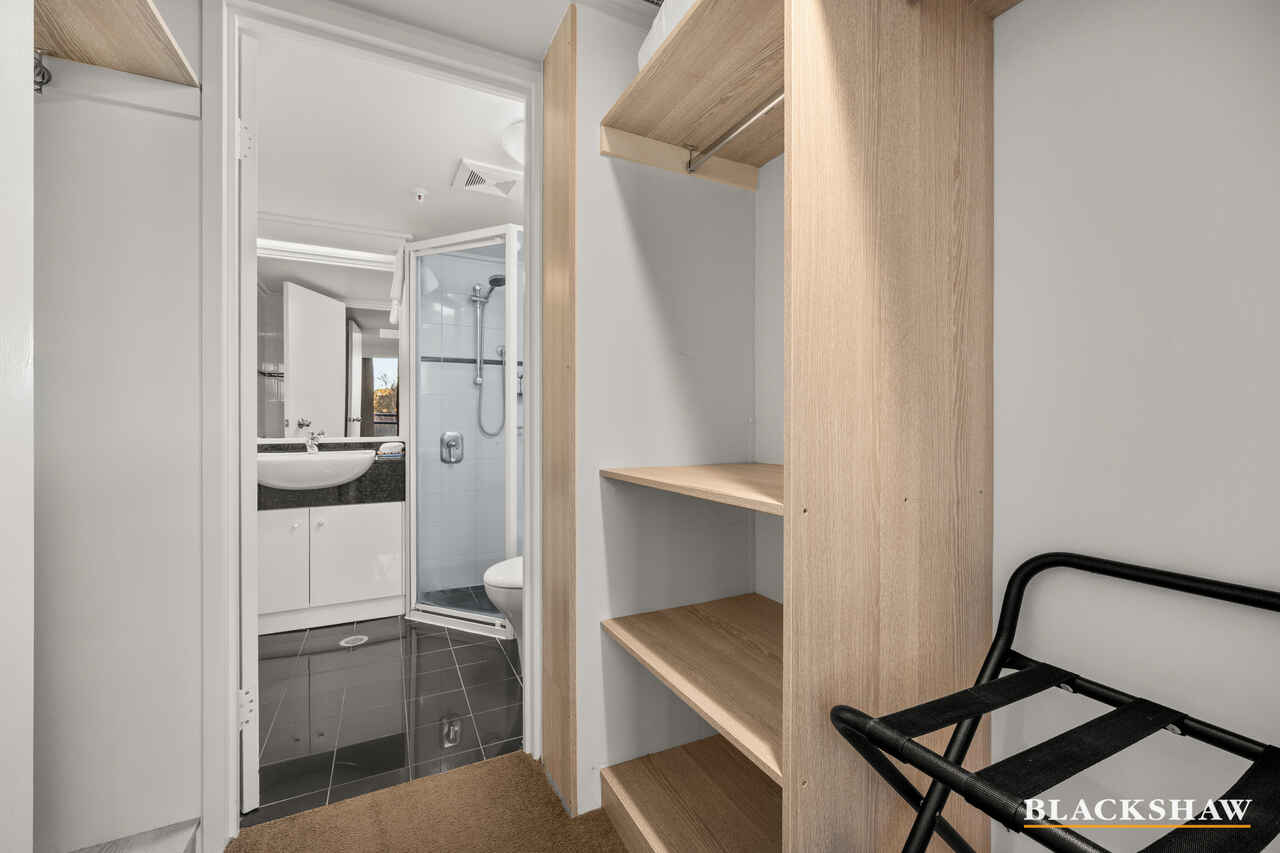207/2 Marcus Clarke Street City