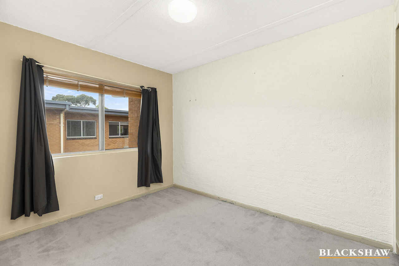 11/18 Booth Street Queanbeyan