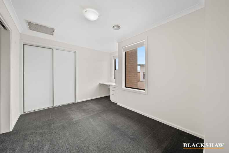 6/19-21 Henderson Road Queanbeyan