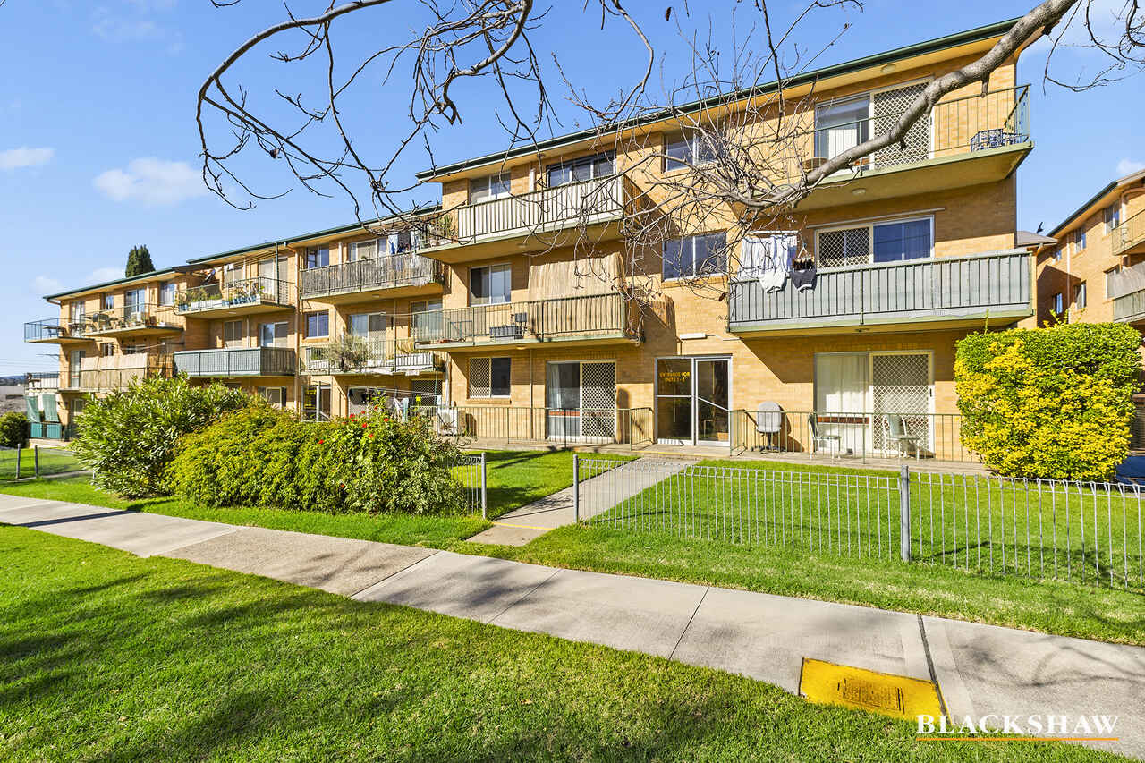 2/85 Derrima Road Queanbeyan