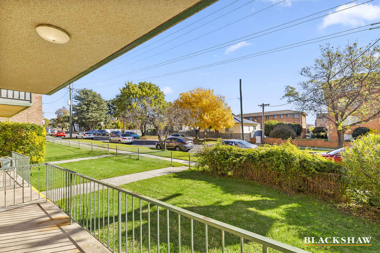 2/85 Derrima Road Queanbeyan