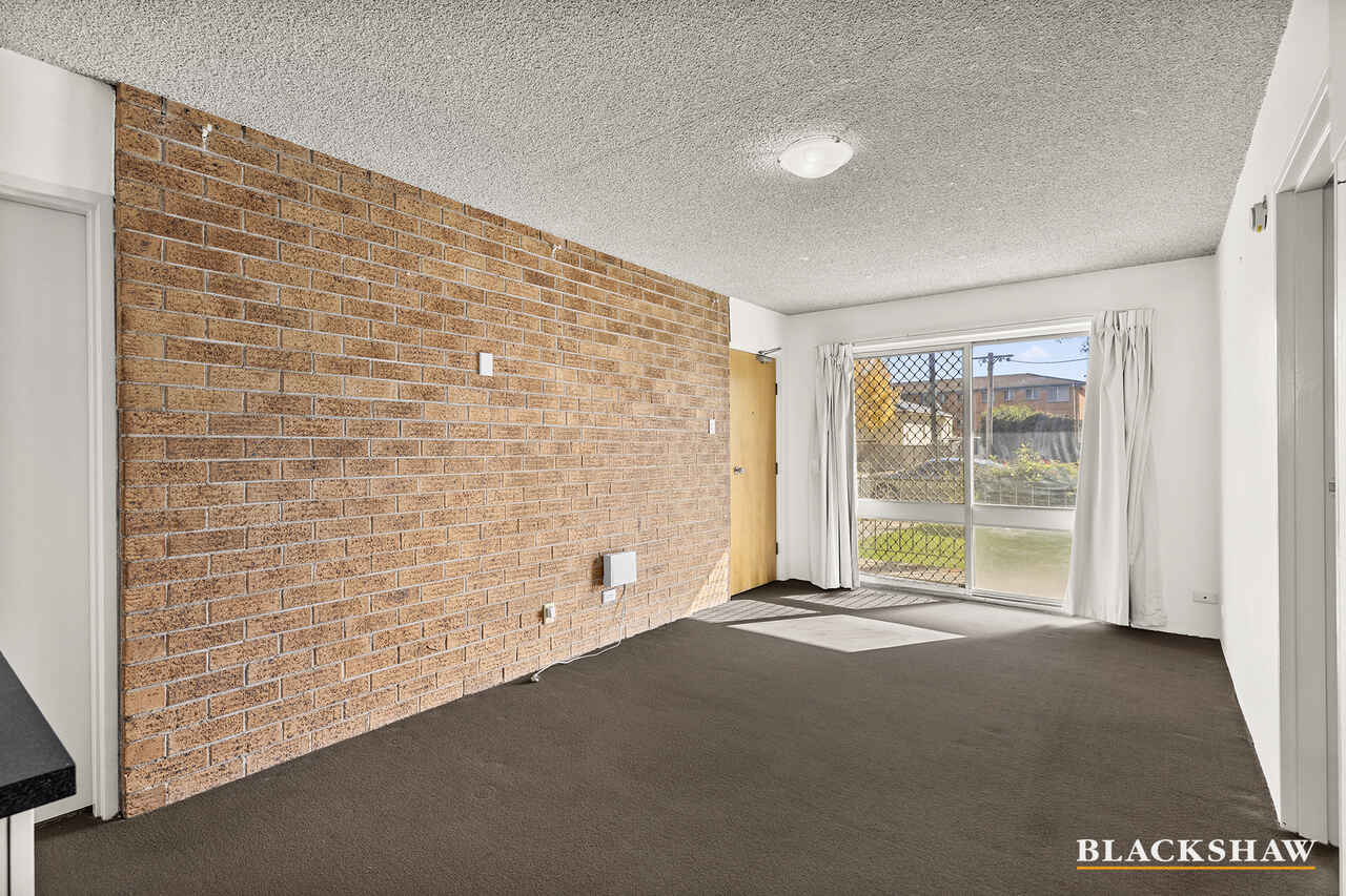 2/85 Derrima Road Queanbeyan