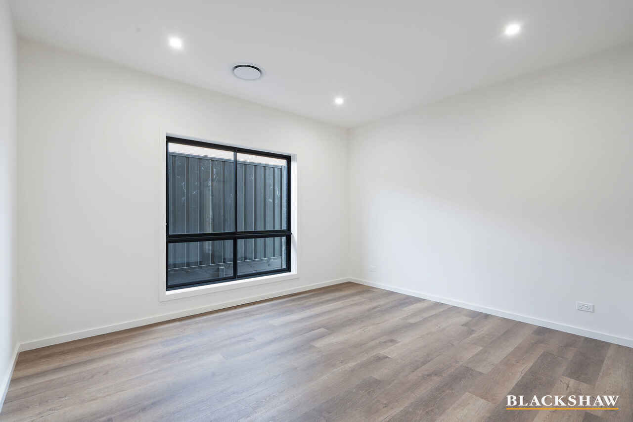 196 Robin Boyd Crescent Taylor