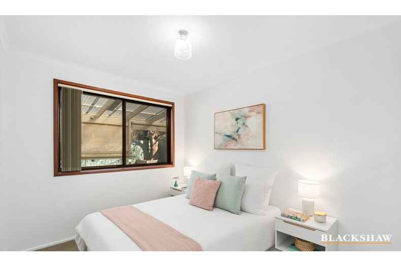 4 Yeo Close Calwell