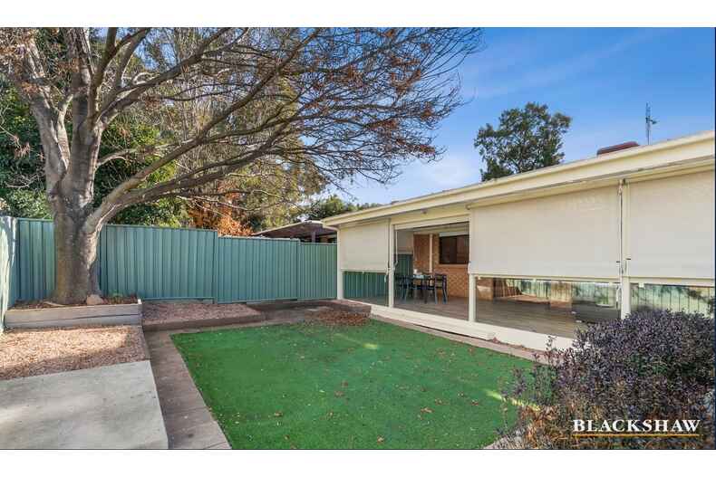 4 Yeo Close Calwell