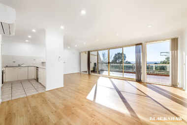 18/51 Leahy Close  Narrabundah