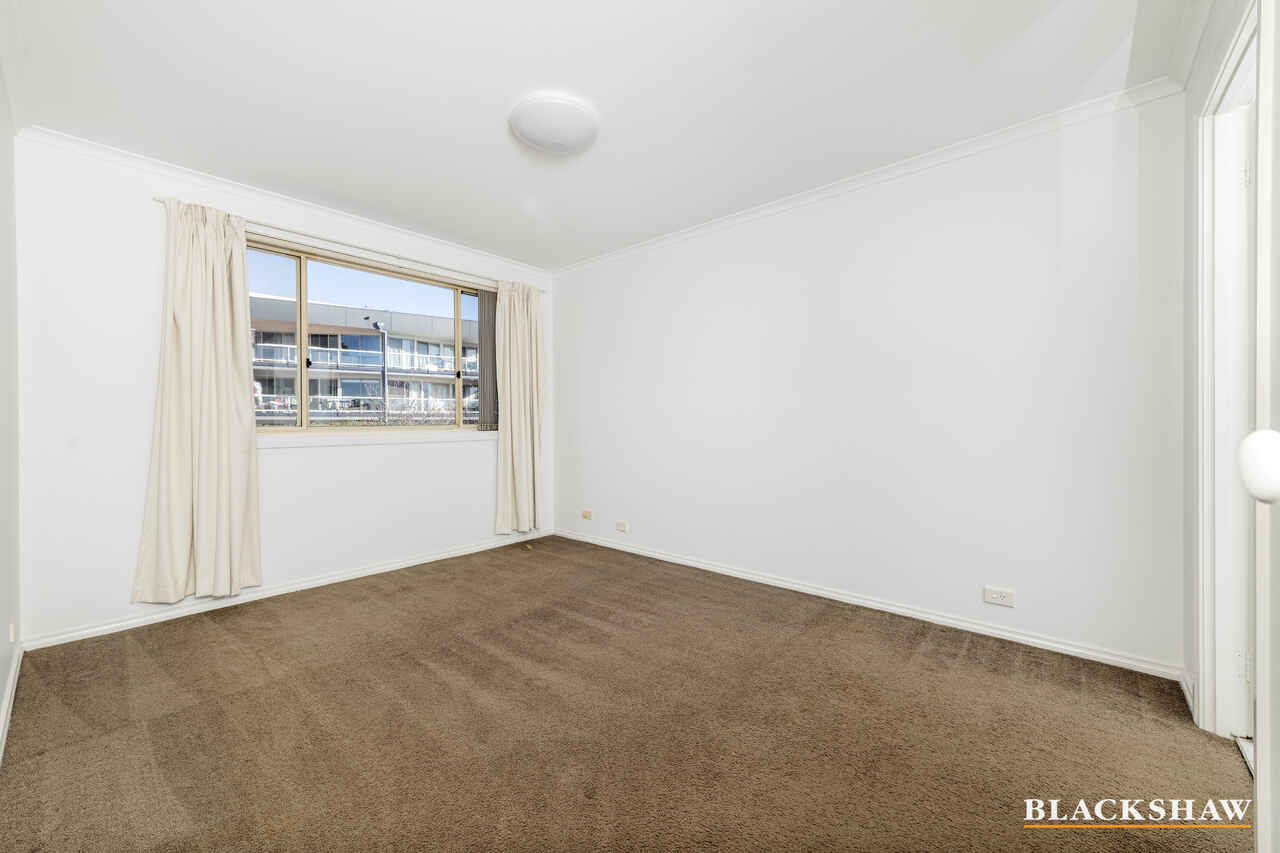 18/51 Leahy Close Narrabundah