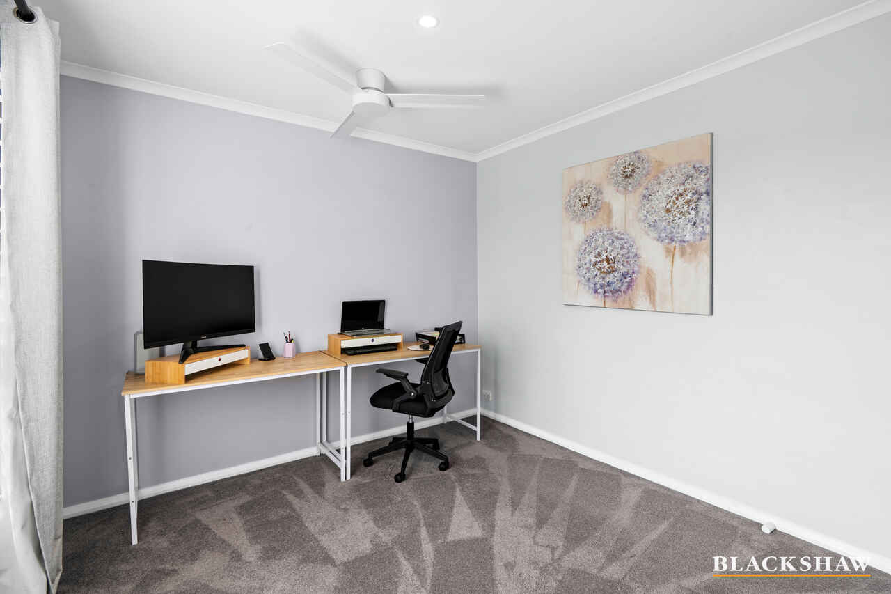 10/6 Kettlewell Crescent Banks