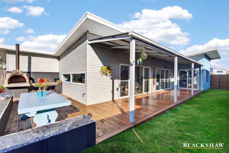 32 Red Hill Parade Tomakin