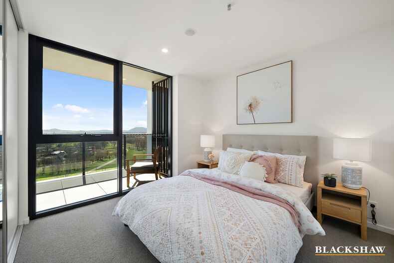 75/11 Irving Street Phillip