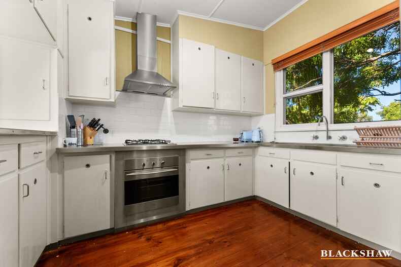 41 Caley Crescent Narrabundah