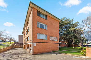10/74-80 Collett Street Queanbeyan 10/74-80 Collett Street Queanbeyan