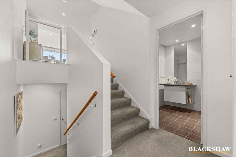 2/47 Blackall Street Barton