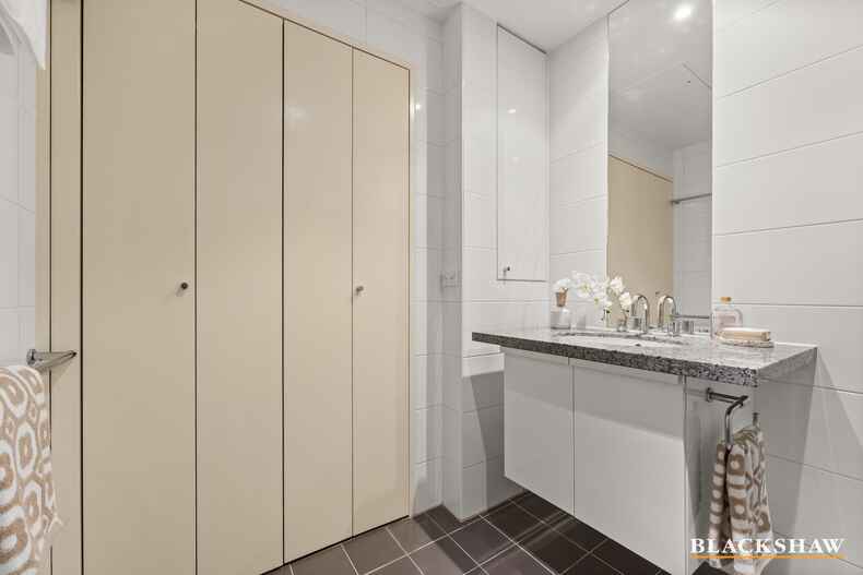 2/47 Blackall Street Barton