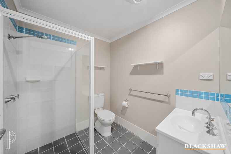 7/11 Doeberl Place Queanbeyan