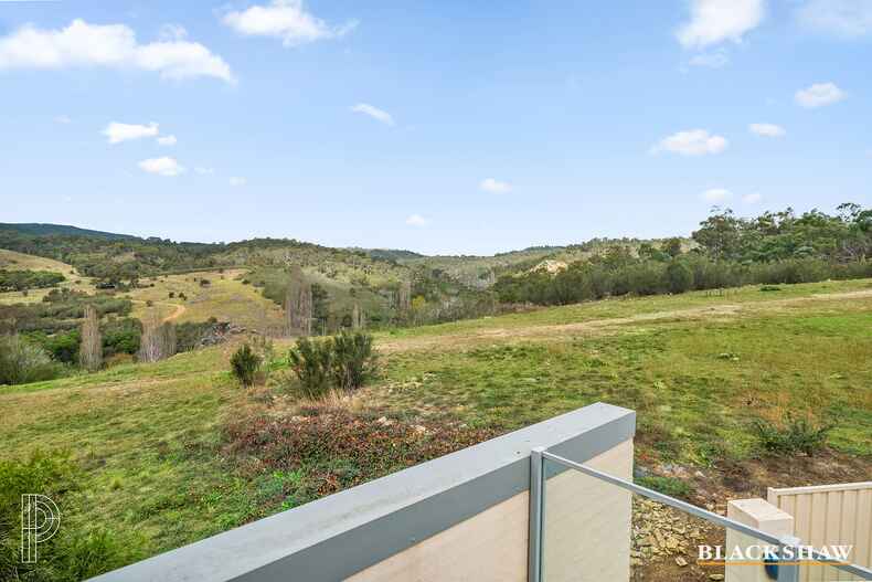 7/11 Doeberl Place Queanbeyan