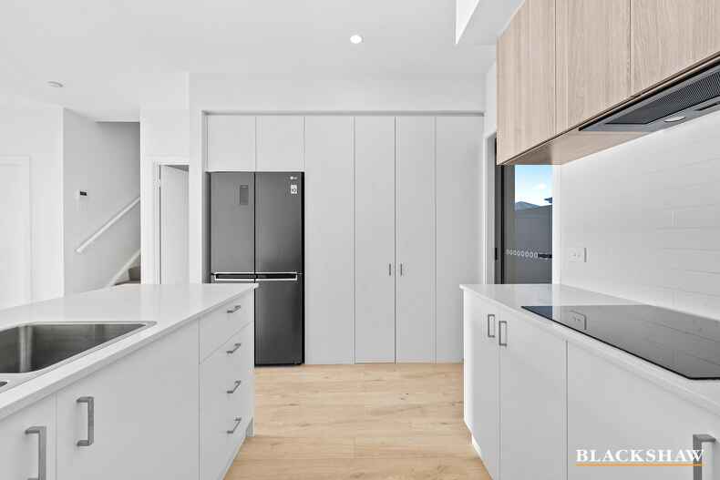 11/2 Mary Street Googong