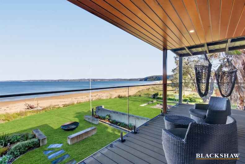 6 Sandy Place Long Beach