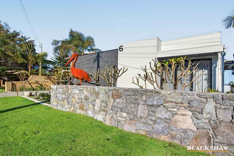 6 Sandy Place Long Beach