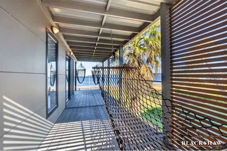 6 Sandy Place Long Beach