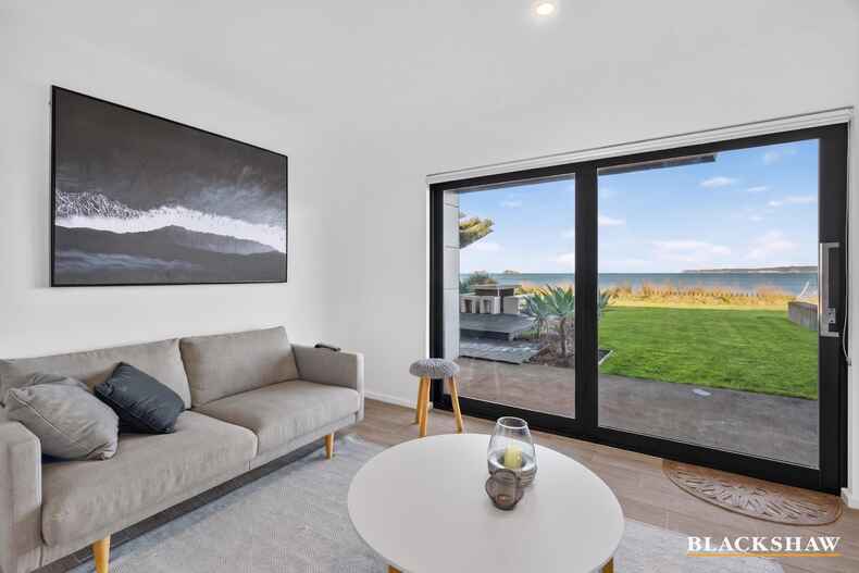 6 Sandy Place Long Beach