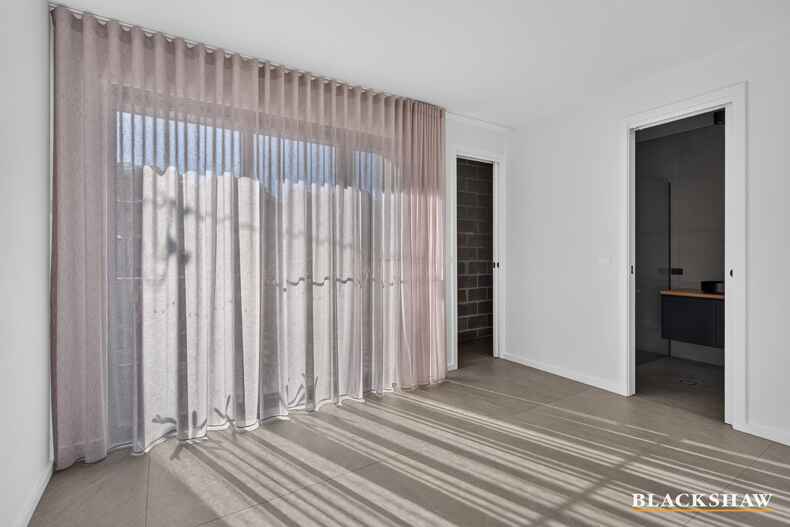 6 Sandy Place Long Beach