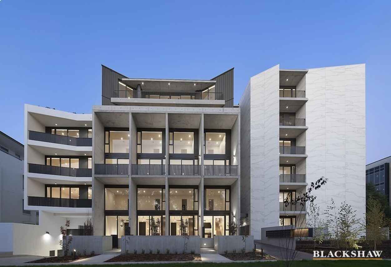 21/22 Canberra Avenue Forrest