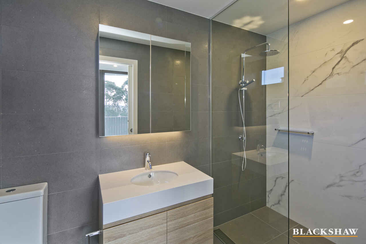 21/22 Canberra Avenue Forrest