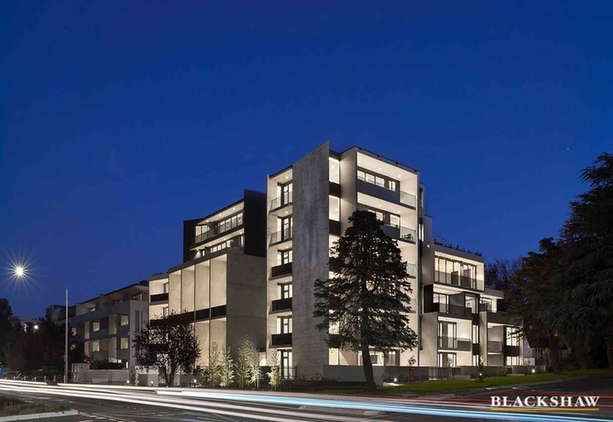 21/22 Canberra Avenue Forrest