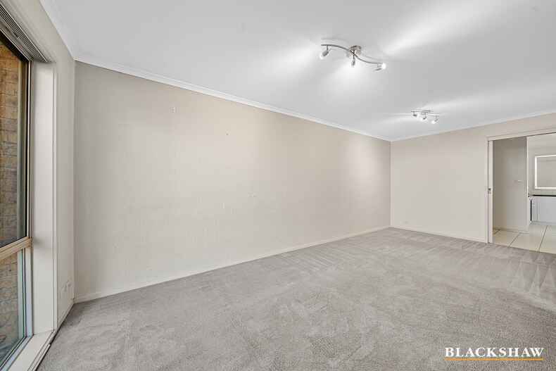 10/33 Tenison- Woods Circuit Bonython 10/33 Tenison- Woods Circuit Bonython