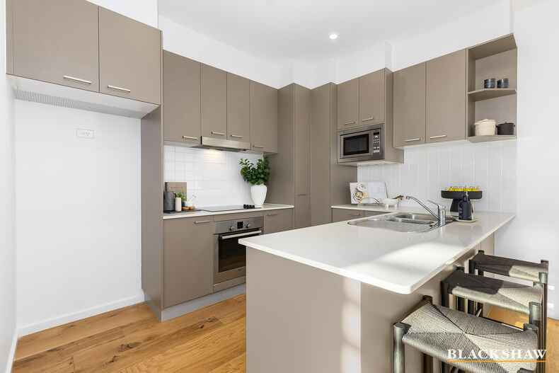 41/10 Burke Crescent Kingston