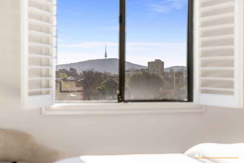 41/10 Burke Crescent Kingston