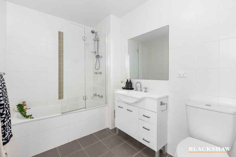41/10 Burke Crescent Kingston